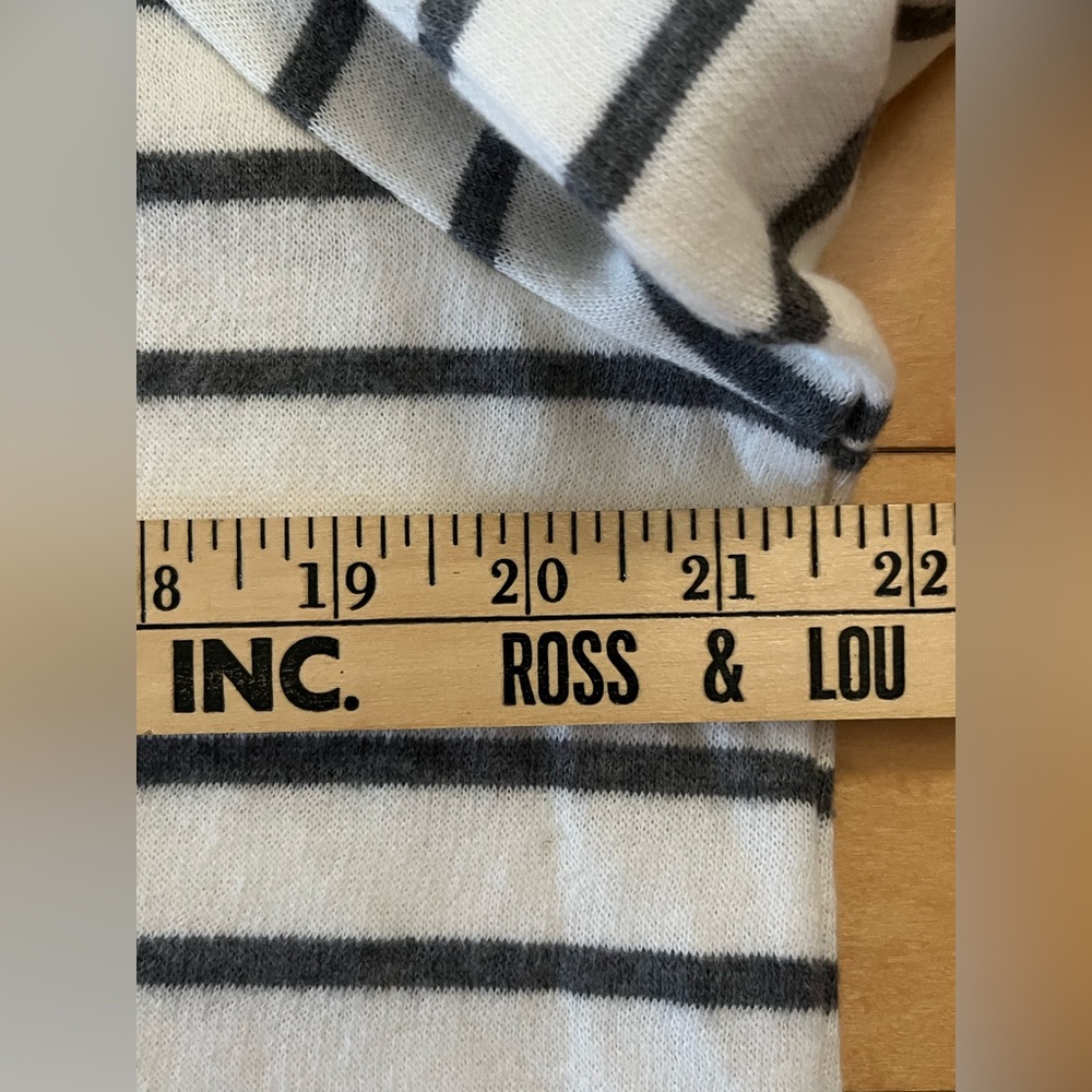 Lou & Grey Striped Wide Turtleneck Fleece Backed Sweater - Black &White - L - Picture 5 of 9